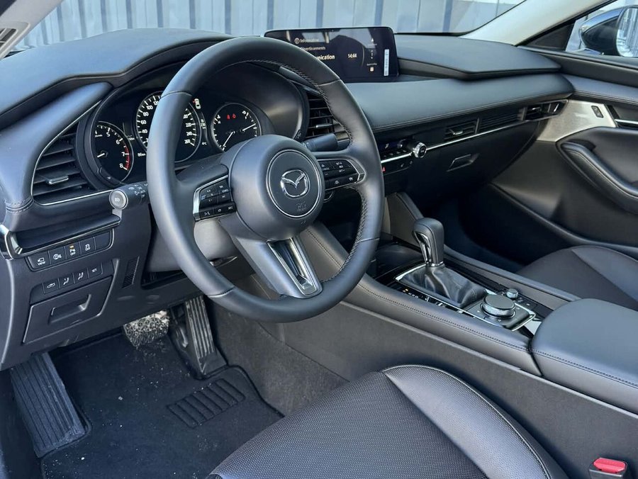 Mazda Mazda3 AWD, Toit ouvrant, cuir, navigation, recharge sans fil, sièges chauffants 2025 Noir de jais mica