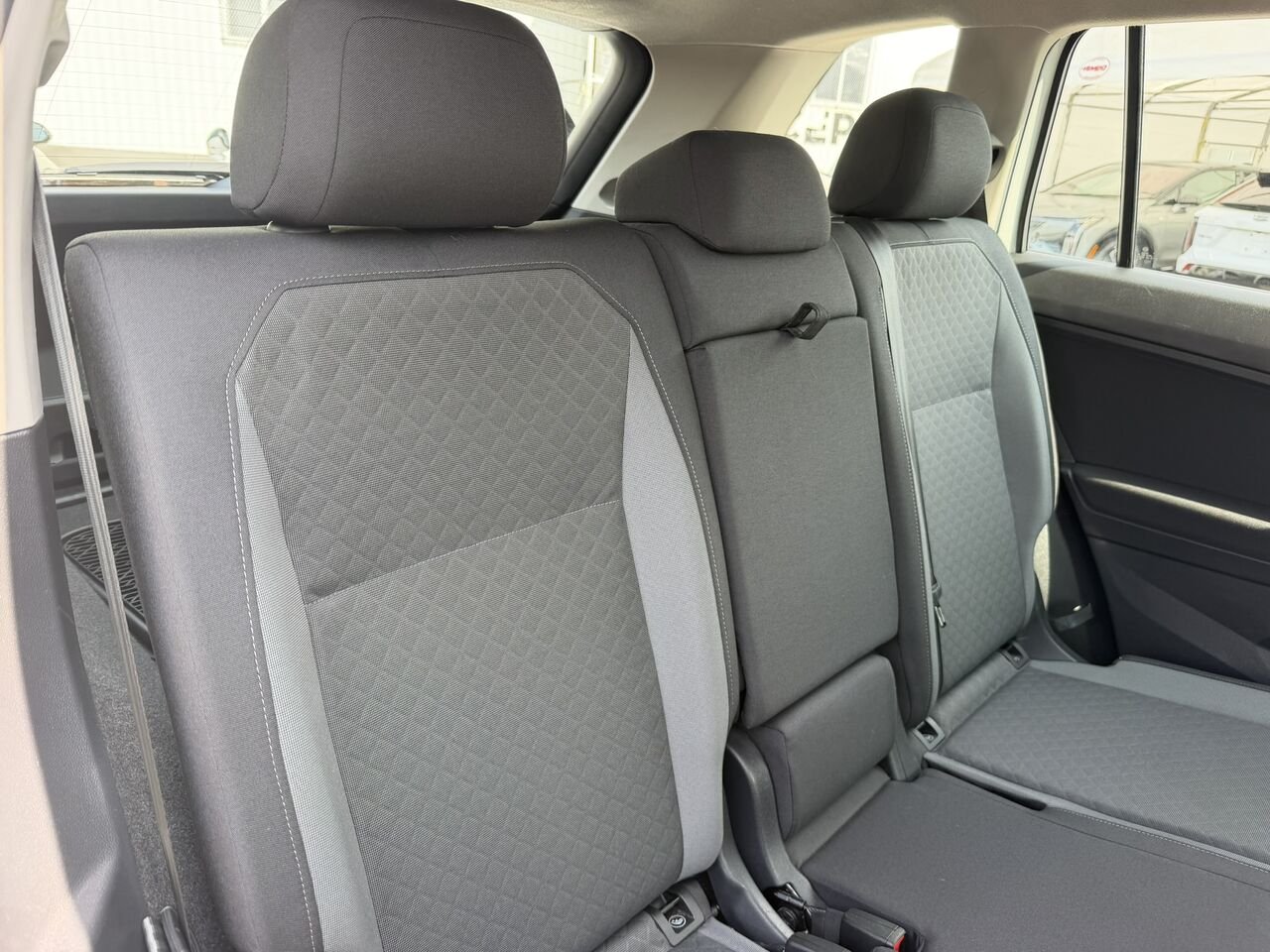 2020 Volkswagen Tiguan Trendline 4MOTION White Laval - photo #12