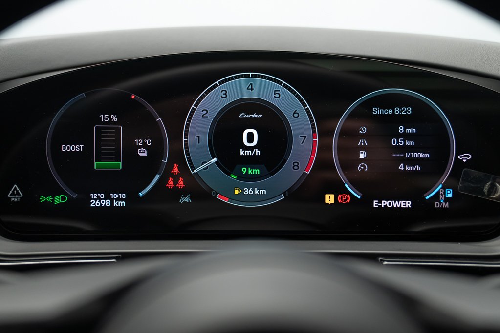 2024 Porsche Cayenne Turbo E-Hybrid Coupe AWD White Kirkland - photo #8