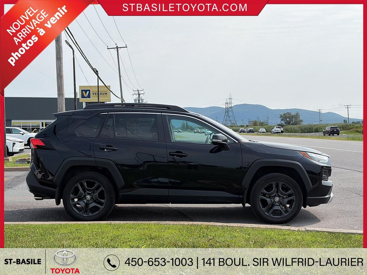 TOYOTA RAV4 2024 Noir Saint-Basile-le-Grand - photo #3
