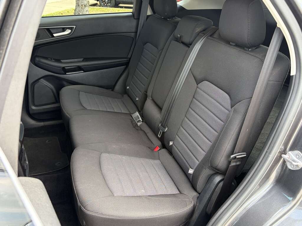 Ford Edge 4dr SE AWD 2015 Gris Gatineau - photo #16
