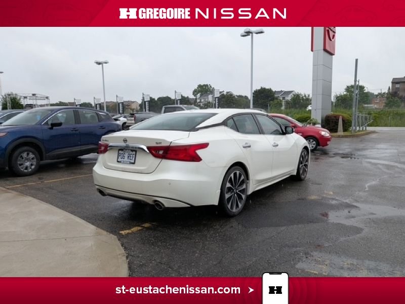 2017 Nissan Maxima White Laval - photo #11
