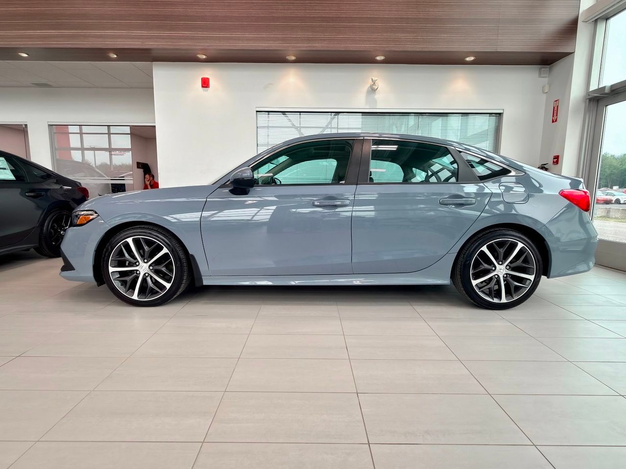 2022 Honda Civic Sedan Silver Notre-Dame-des-Prairies - photo #6