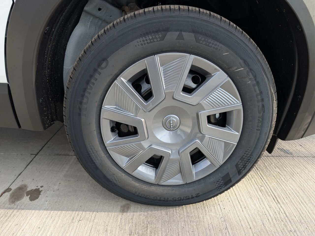 NISSAN Kicks KICKS S 2026 Bleu foncé nacré Châteauguay - photo #3