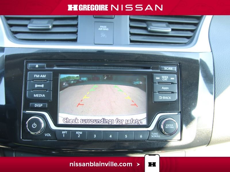 Nissan Sentra 2016 Blanc Laval - photo #17