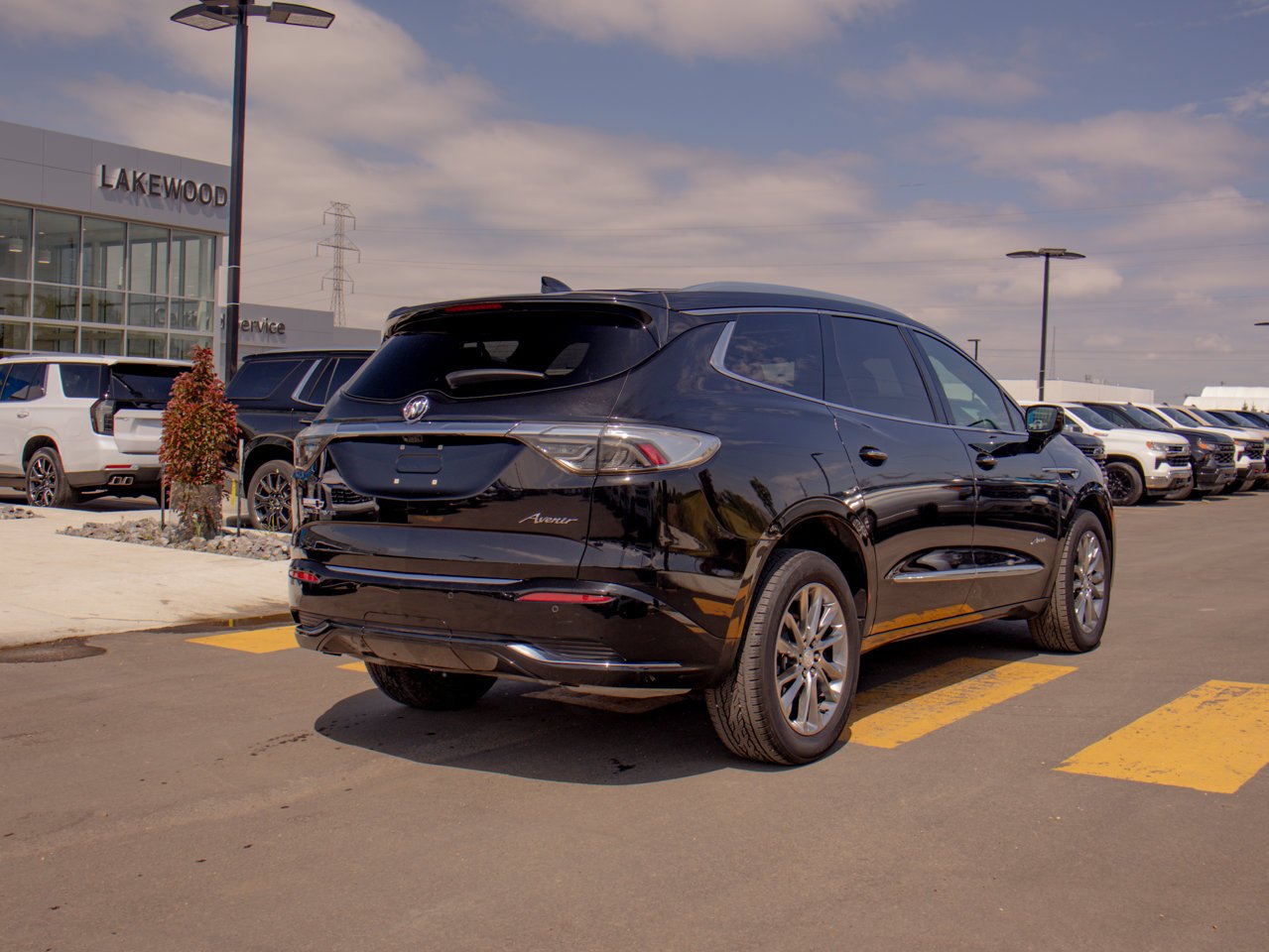 2022 Buick Enclave AWD 4dr Avenir Black Sherwood Park - photo #9