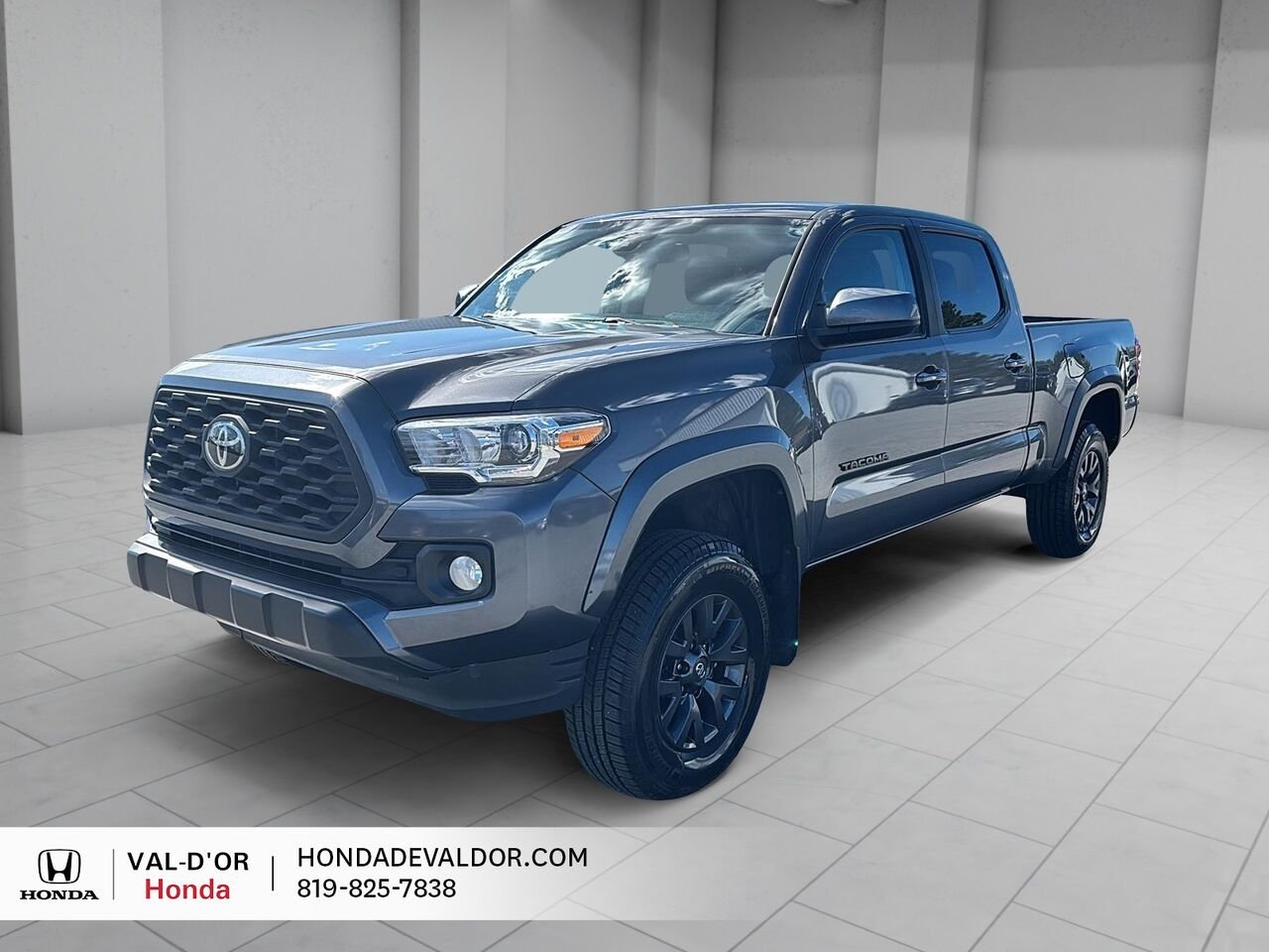 Toyota Tacoma Double Cab 4x4 BA 2022 Noir Val-d'Or - photo #0