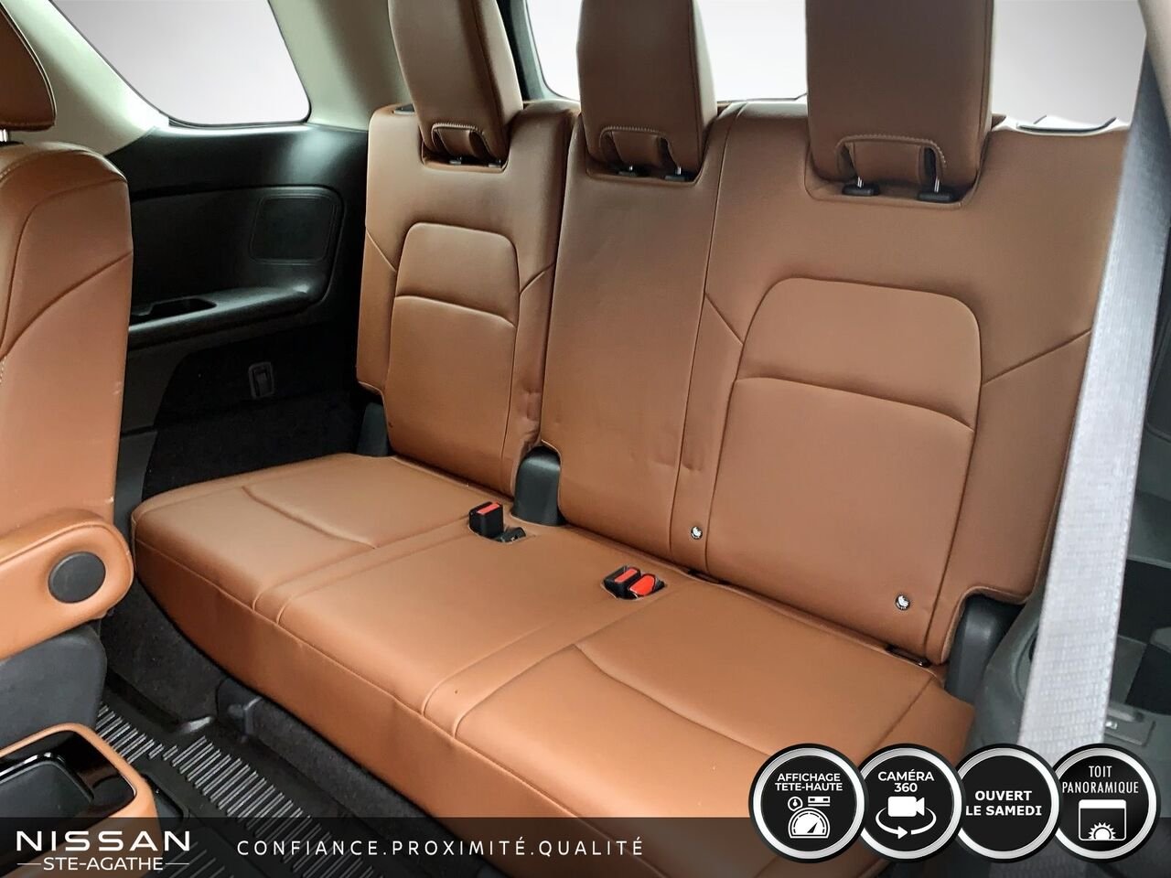 2023 Nissan Pathfinder Platinum | CUIR BRUN | TOIT PANORAMIQUE | TOWING PACKAGE | Green Saint-Jérôme - photo #10