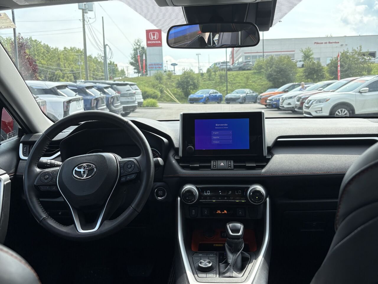 Toyota RAV4 2023 Noir Mont-Laurier - photo #7