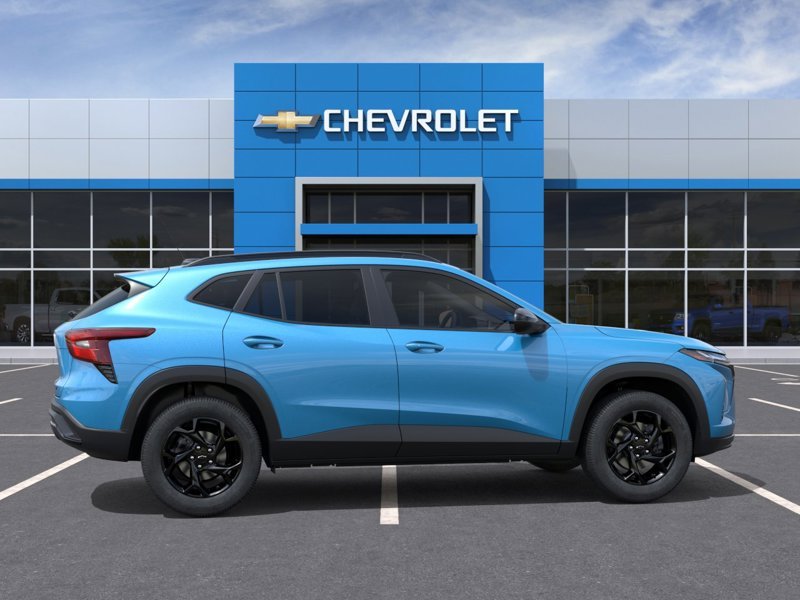 CHEVROLET Trax Traction avant 4 portes LT 2026 BLEU MARINA METALLISE Gatineau - photo #4