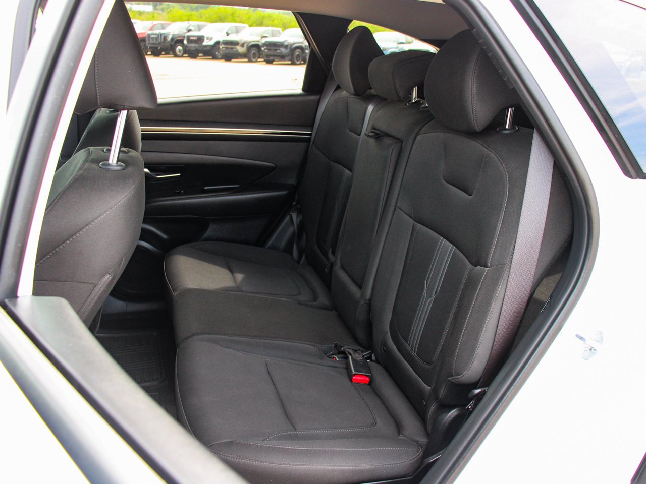 2023 Hyundai Tucson Preferred AWD White Sherwood Park - photo #28