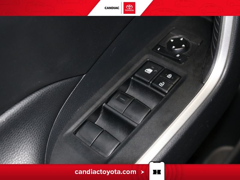 Toyota Rav 4 2019 Bleu Blainville - photo #23