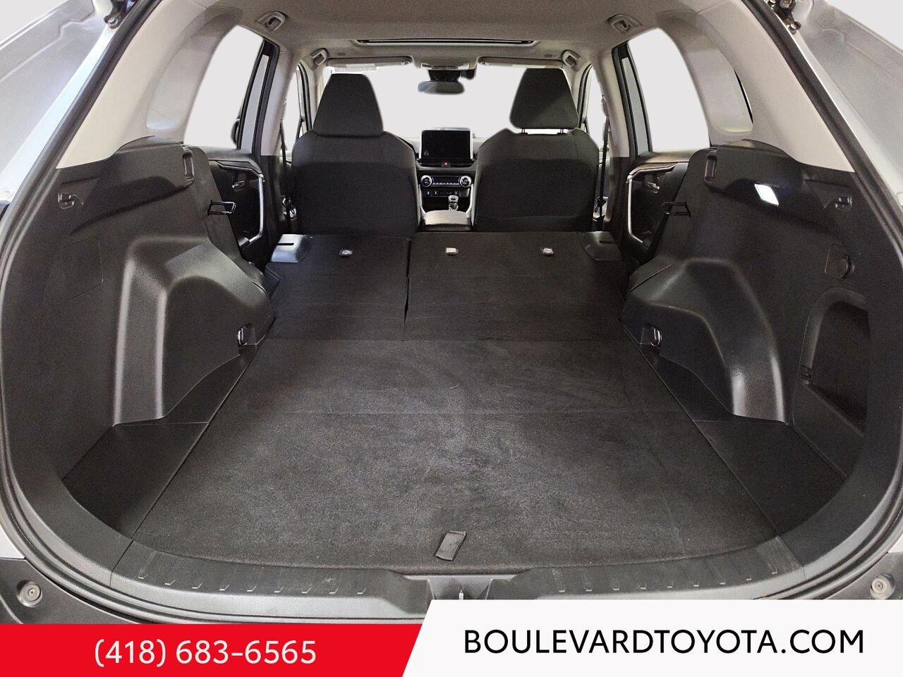 Toyota RAV4 99569A-24 | XLE HYBRIDE, AWD 2023 Argent Québec - photo #20