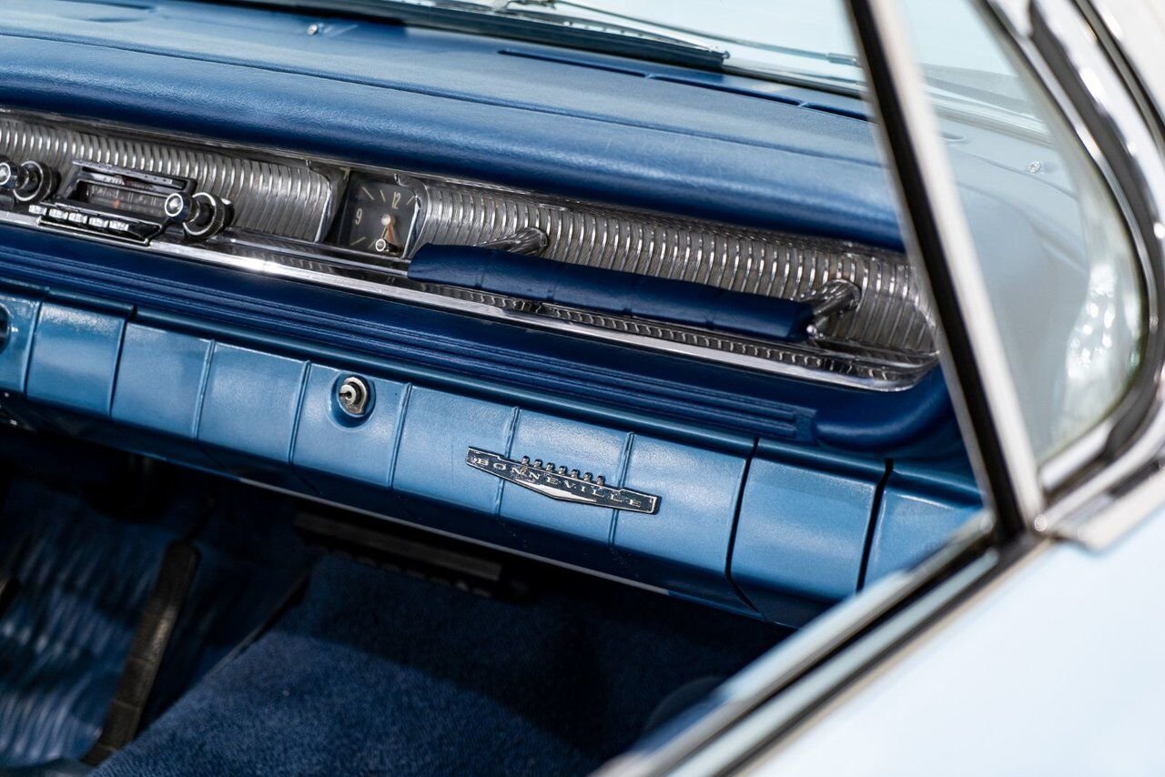 1961 Pontiac Bonneville **PRIX EN USD**C8 Suffix 389cu.in. TriPower 4 Speed Blue Montreal - photo #66