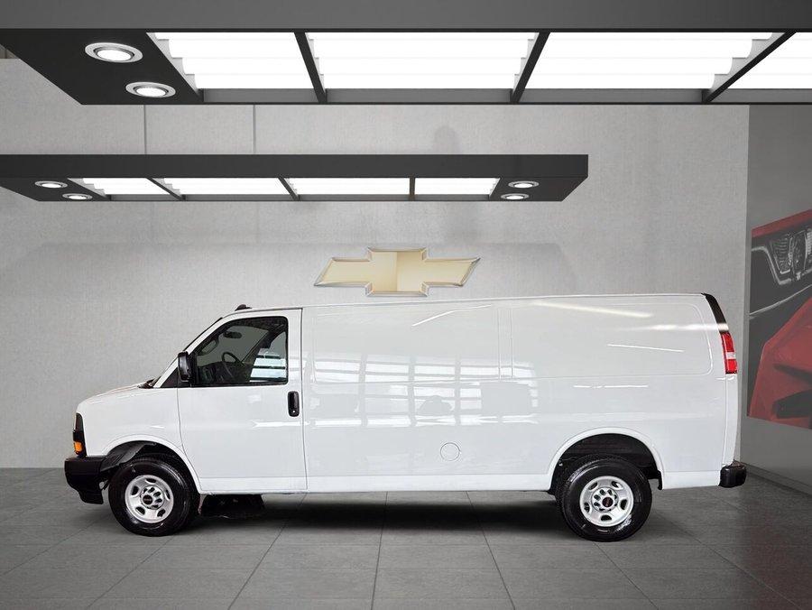 2024 GMC Savana Cargo Van 2024 Summit White