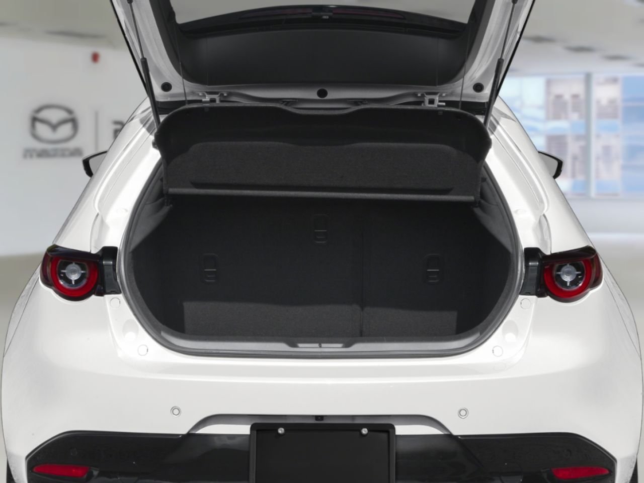 2026 Mazda Mazda3 Sport Ceramic Metallic Rouyn-Noranda - photo #11
