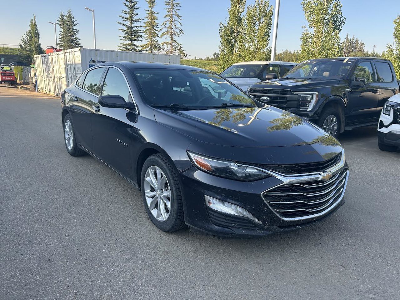2022 Chevrolet Malibu 4dr Sdn LT Grey Sherwood Park - photo #1
