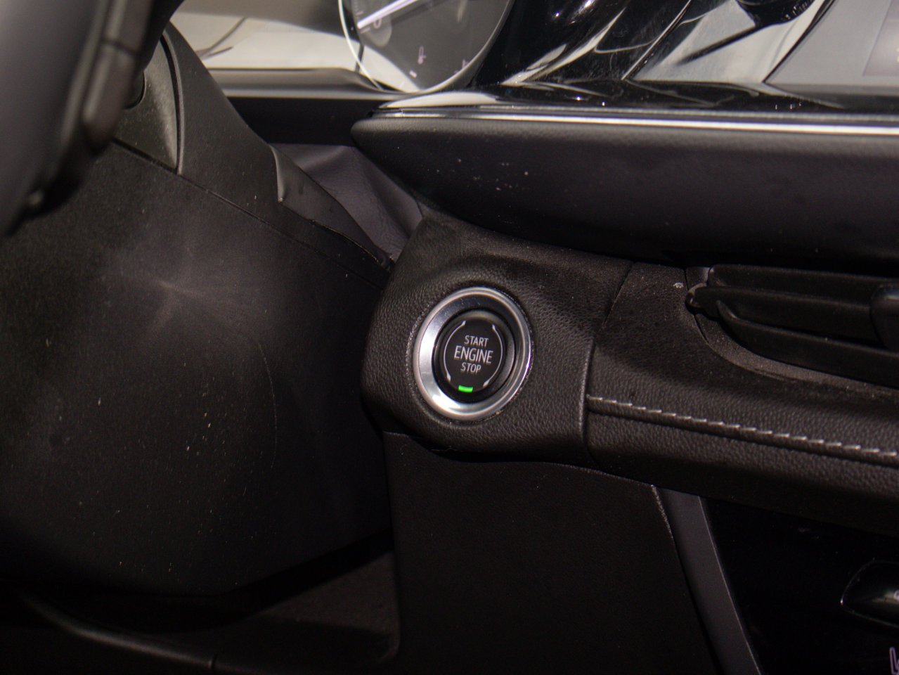 2022 Buick Envision AWD 4dr Essence White Sherwood Park - photo #25