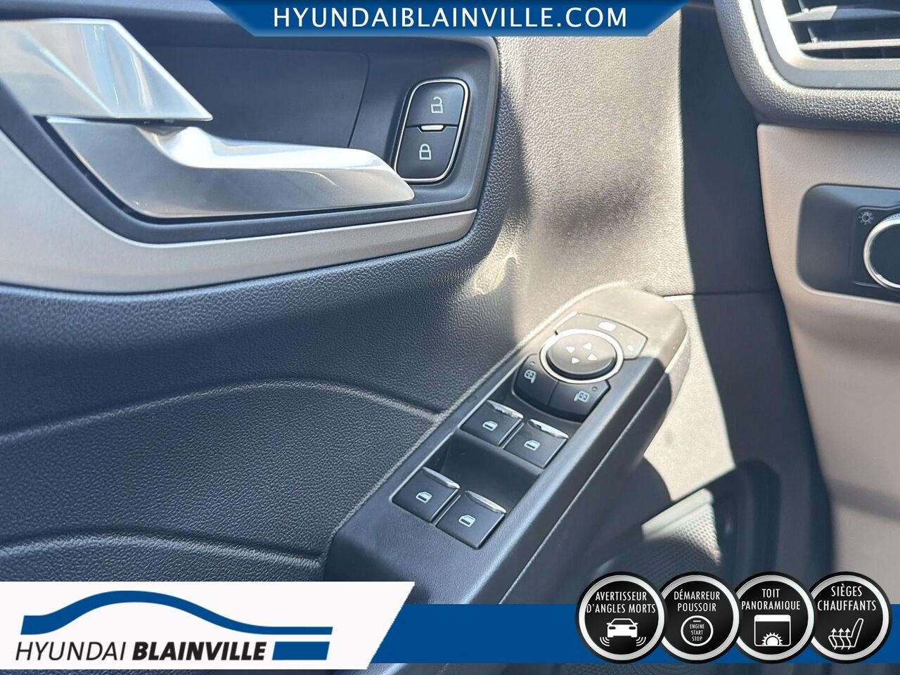 Ford Escape 2021 Bleu Blainville - photo #9