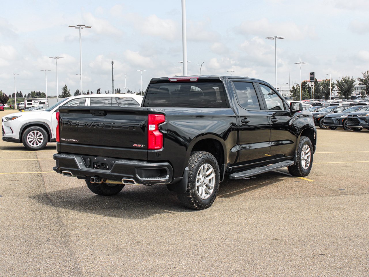 2022 Chevrolet Silverado 1500 4WD Crew Cab 147 RST Black Sherwood Park - photo #8
