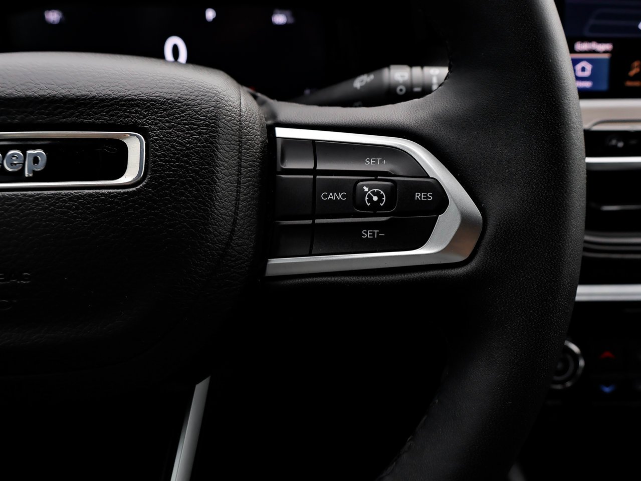 2023 Jeep Compass Altitude 4x4 Grey Sherwood Park - photo #21