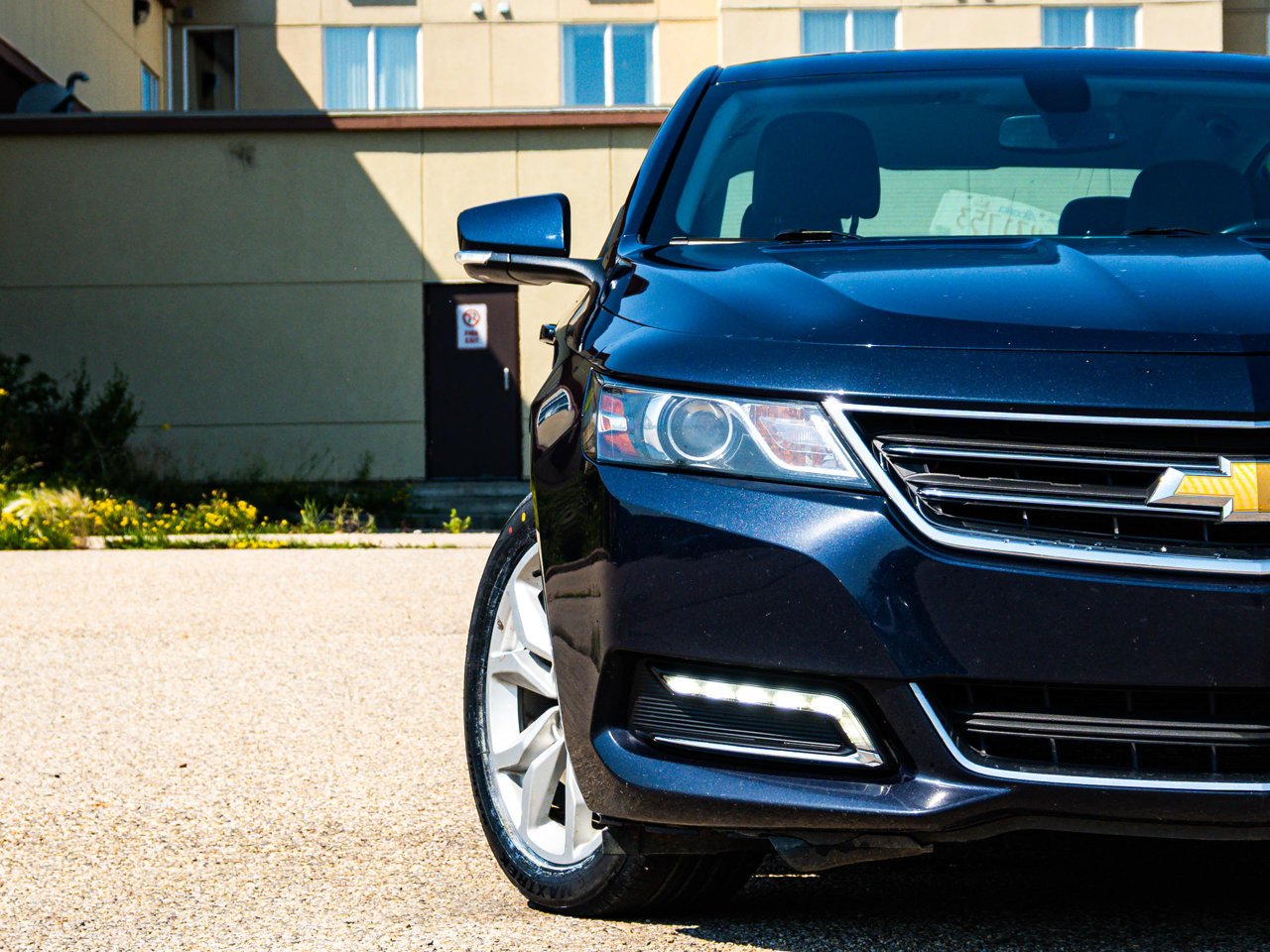2018 Chevrolet Impala 4dr Sdn LT w/1LT Blue Sherwood Park - photo #5