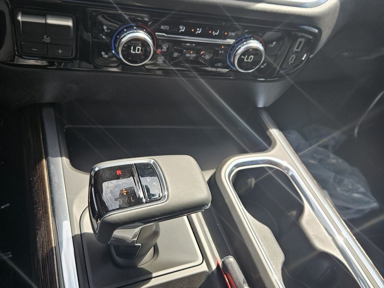 GMC Sierra 1500 Elevation cabine multiplace 4RM 157 po 2026 NOIR ONYX Thetford Mines - photo #19