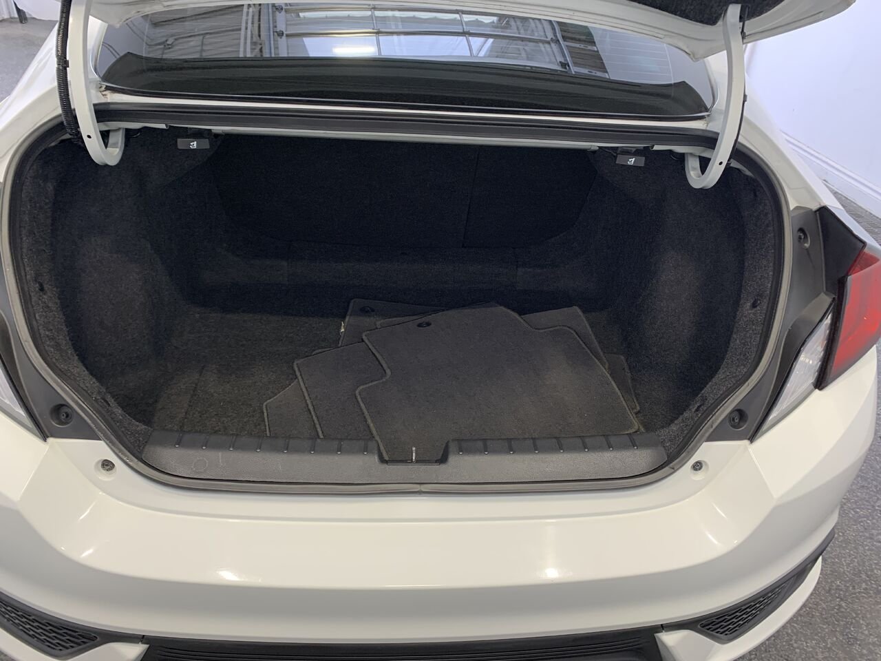 2017 Honda Civic Coupé LX CIVIC COUPE LX White Châteauguay - photo #6