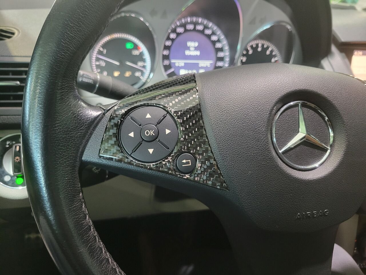 2009 Mercedes-Benz Classe-C Black  - photo #17