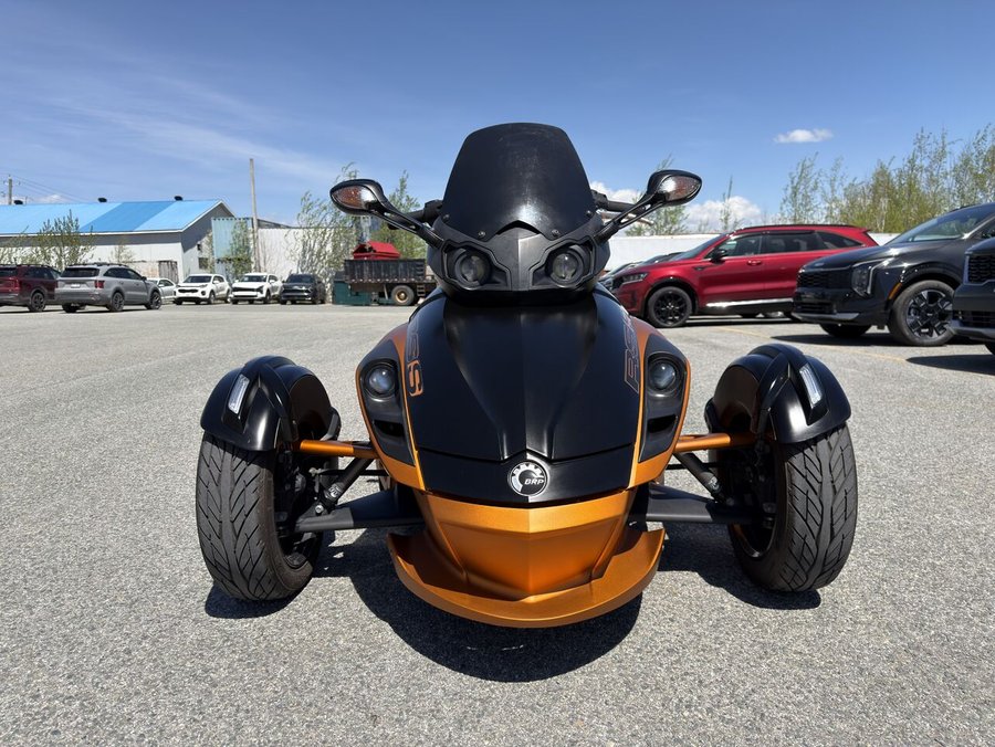 Can-Am Spyder 2013 2013 Orange