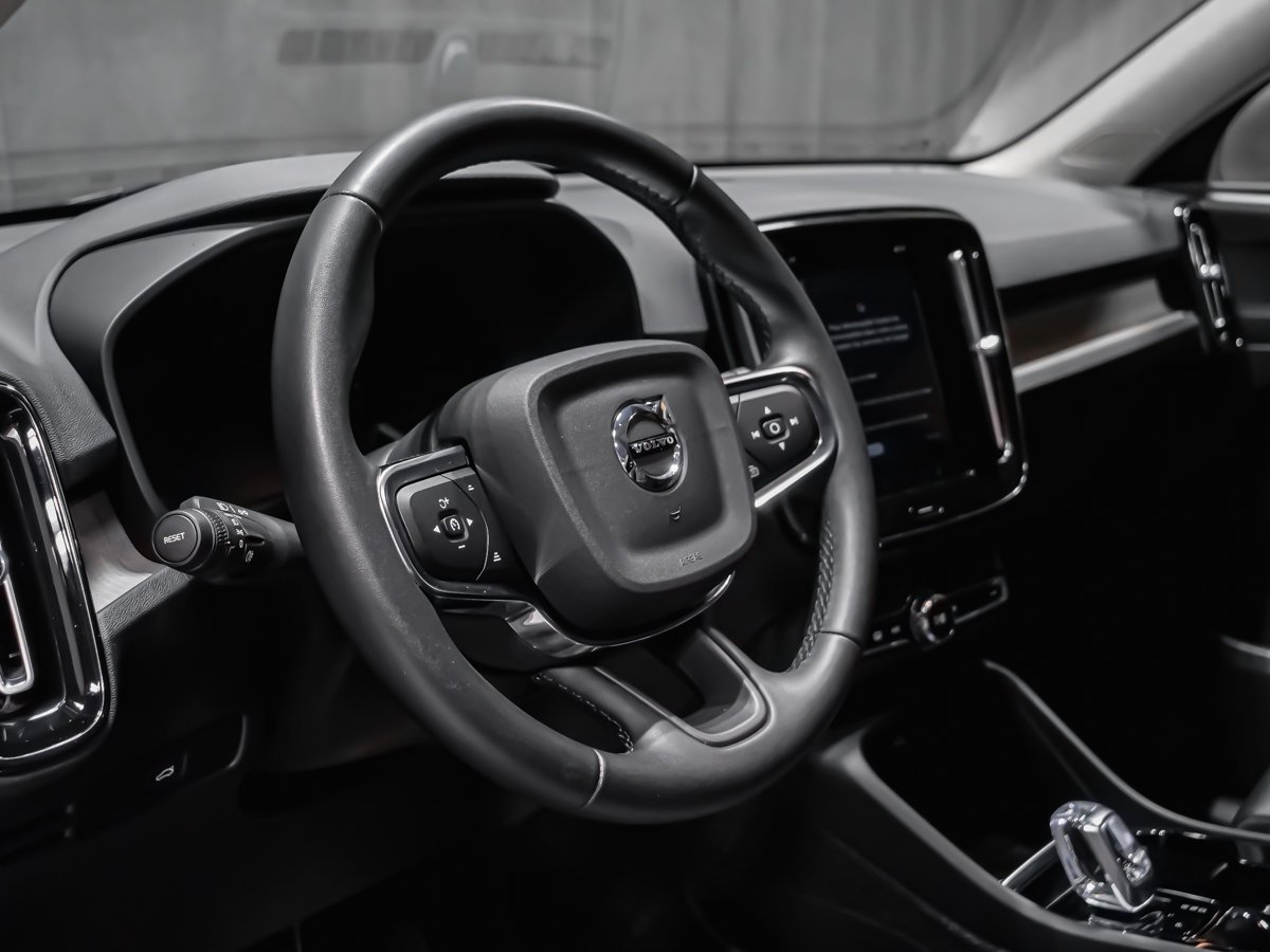 2023 Volvo XC40 B5 PLUS BRIGHT CLIMATE Purple Montreal - photo #7