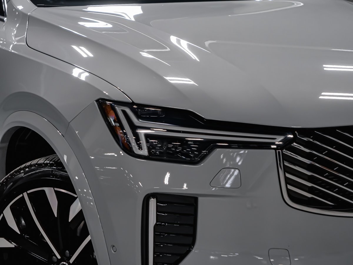 2026 Volvo XC90 B6 ULTRA BRIGHT HARMAN KARDON AFFICH. TÊTE HAUTE Grey Montreal - photo #13