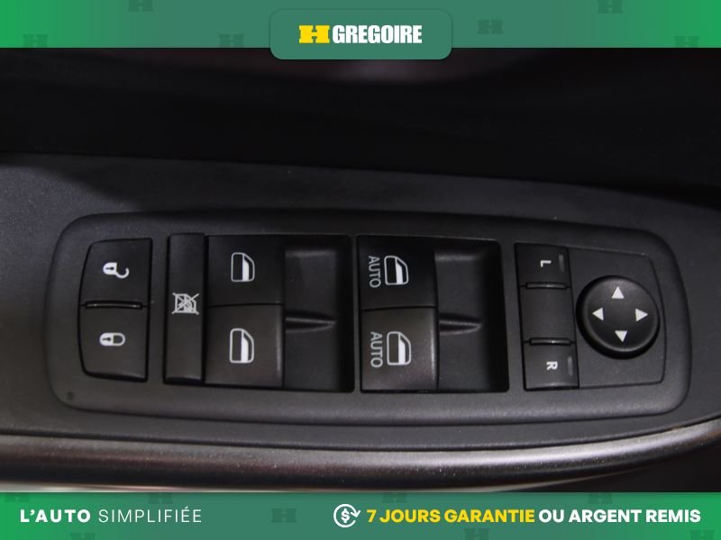 Jeep Cherokee 2021 Orange Laval - photo #11