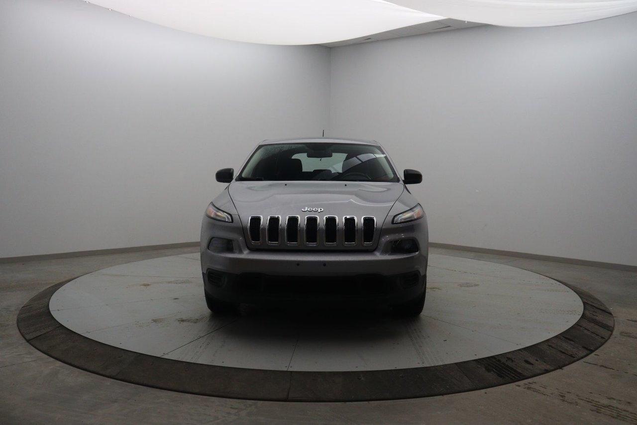 2015 Jeep Cherokee VIN 1C4PJMAS2FW729092 Grey Chicoutimi - photo #1