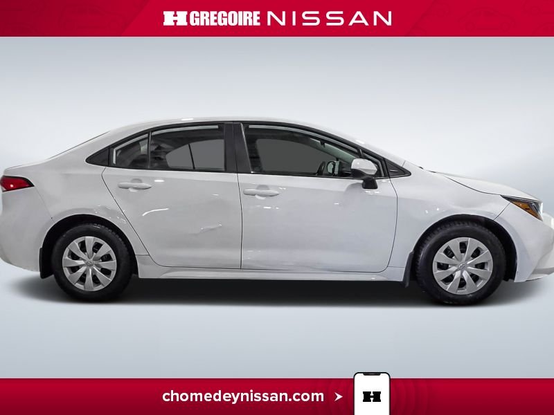 2022 Toyota Corolla White Blainville - photo #10