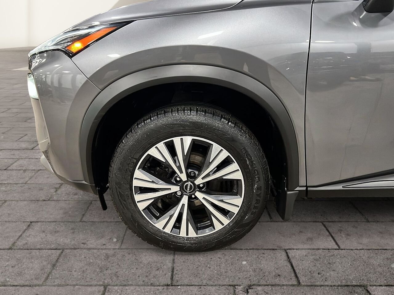 2023 Nissan Rogue SV TI Grey Québec - photo #6