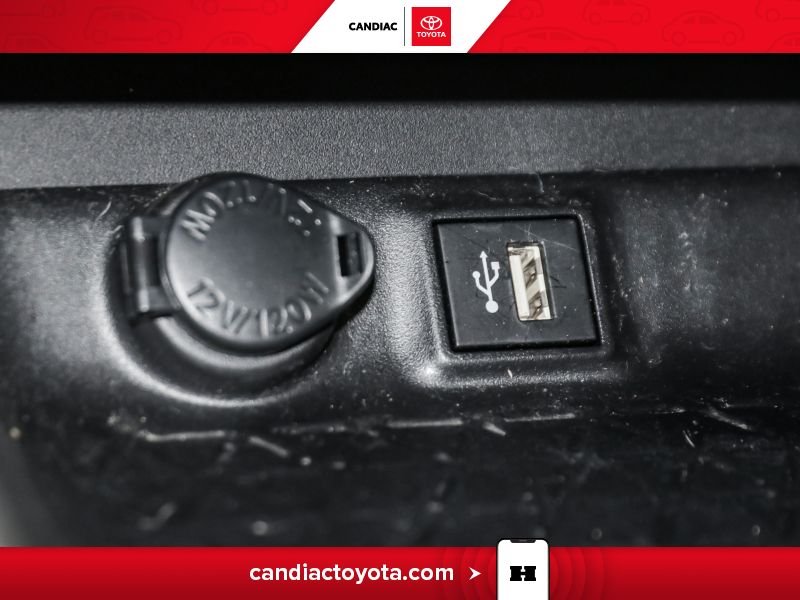 2024 Toyota Rav 4 White Laval - photo #27