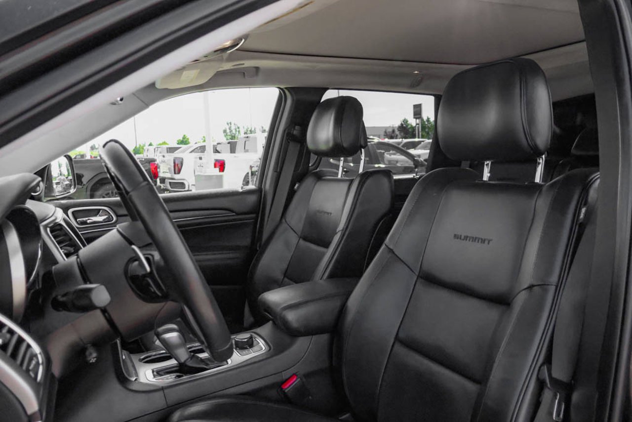 2017 Jeep Grand Cherokee 4WD 4dr Summit Black Sherwood Park - photo #31