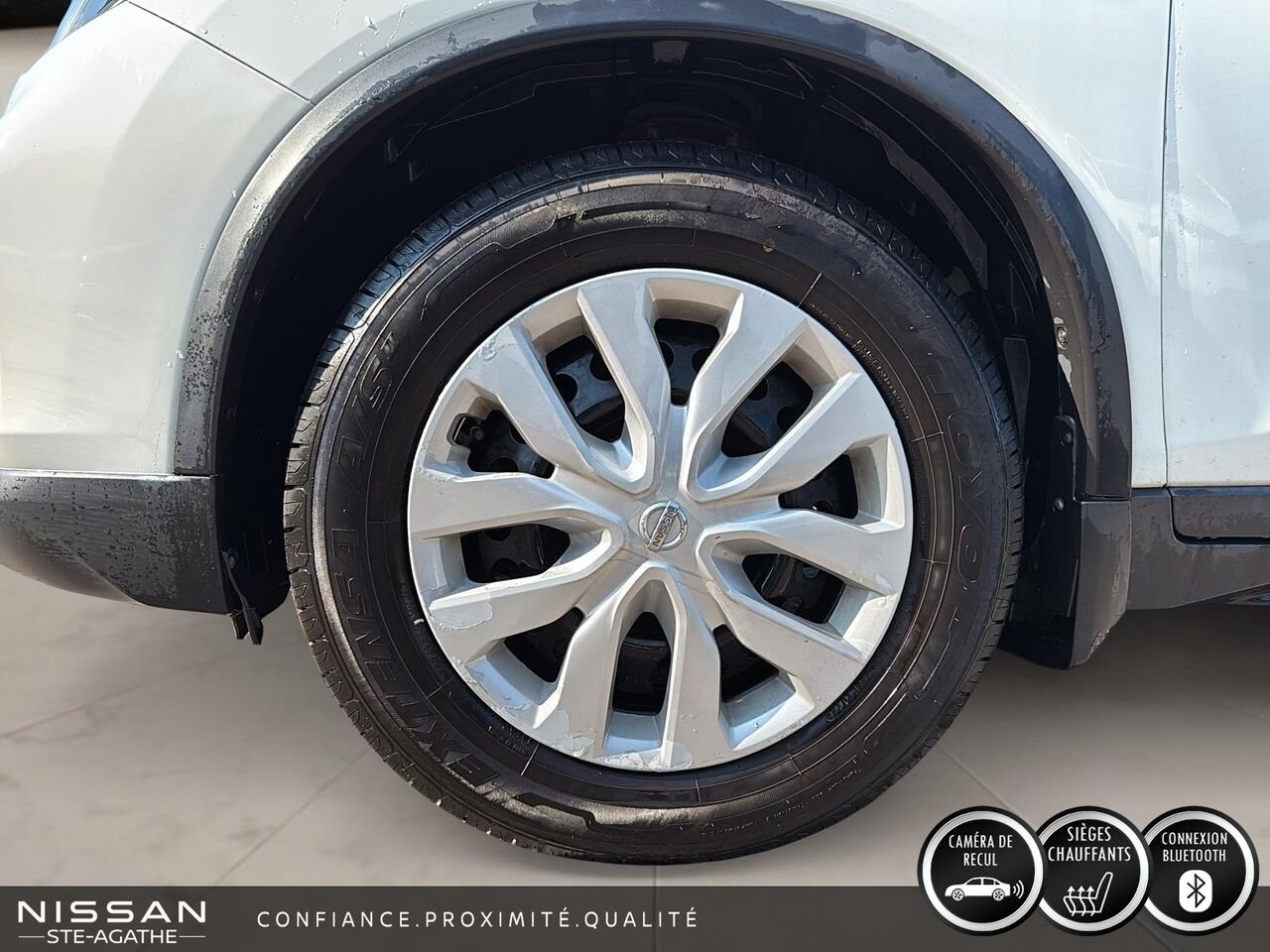 2017 Nissan Rogue White Sainte-Agathe-des-Monts - photo #4