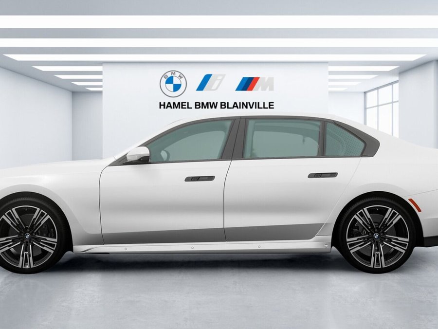 2026 BMW 7 Series 2026 Alpine White