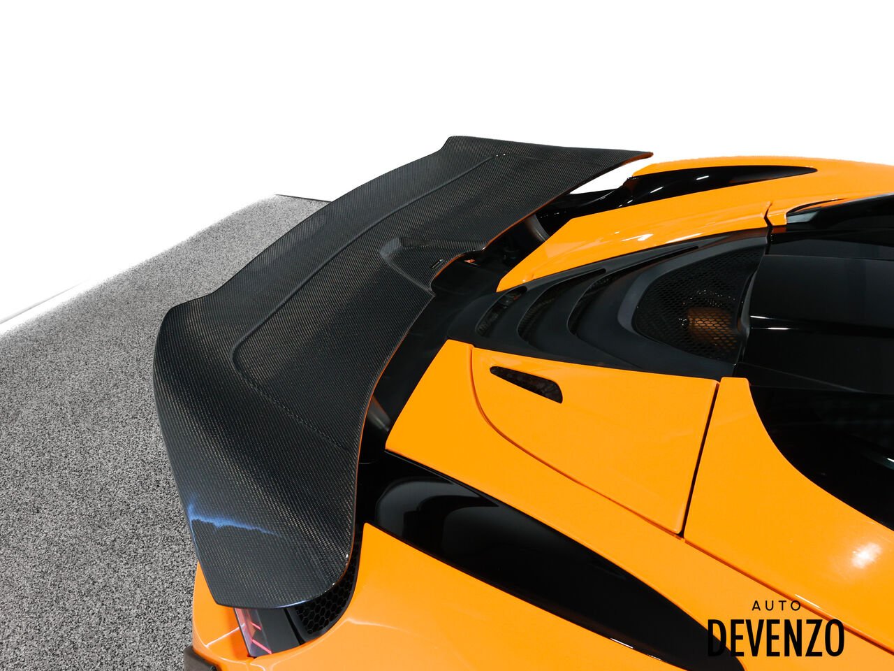 McLaren 720S 2020 Orange Saint-Eustache - photo #4