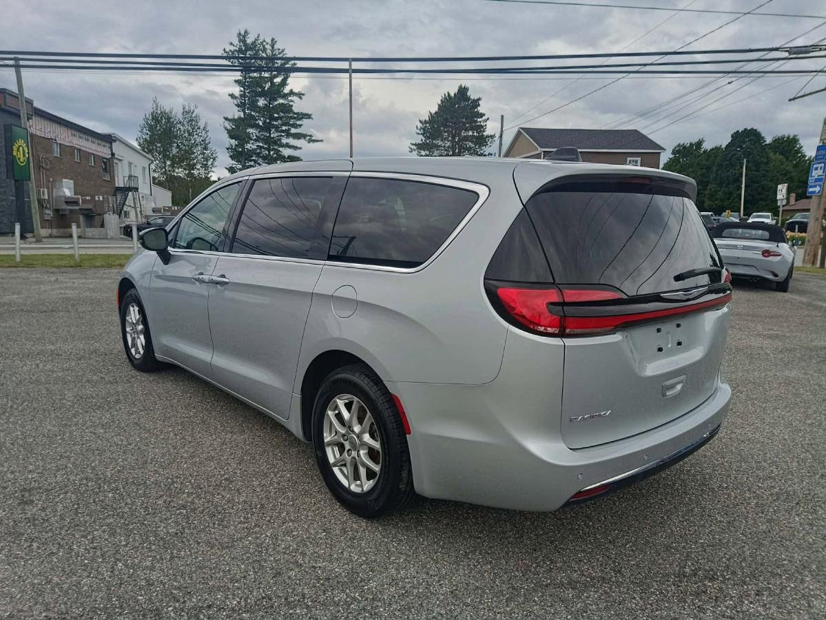 Chrysler Pacifica 2024 Gris Lac Mégantic - photo #6