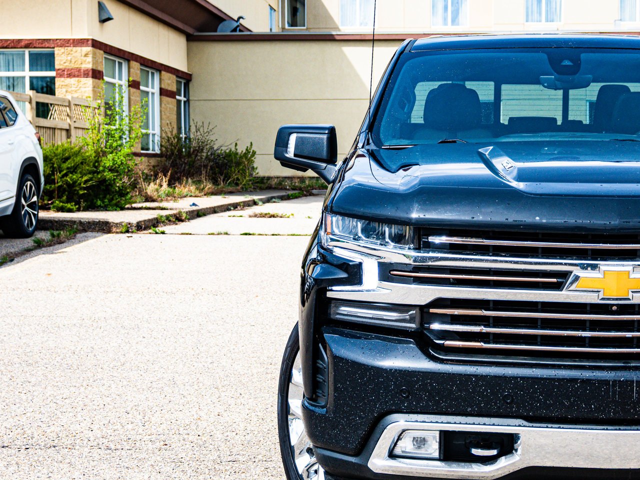 2021 Chevrolet Silverado 1500 4WD Crew Cab 147 High Country Black Sherwood Park - photo #5