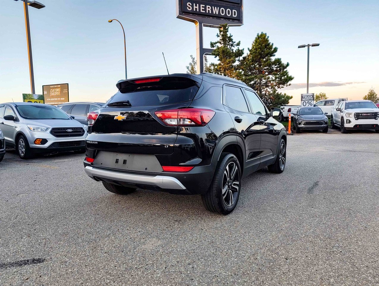 2024 Chevrolet Trailblazer FWD 4dr LT Black Sherwood Park - photo #5
