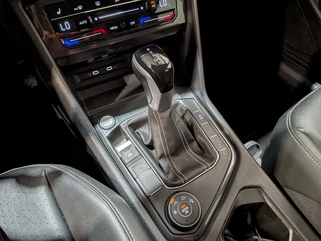 Volkswagen Tiguan Comfortline 4MOTION 2024 Gris Val-David - photo #26