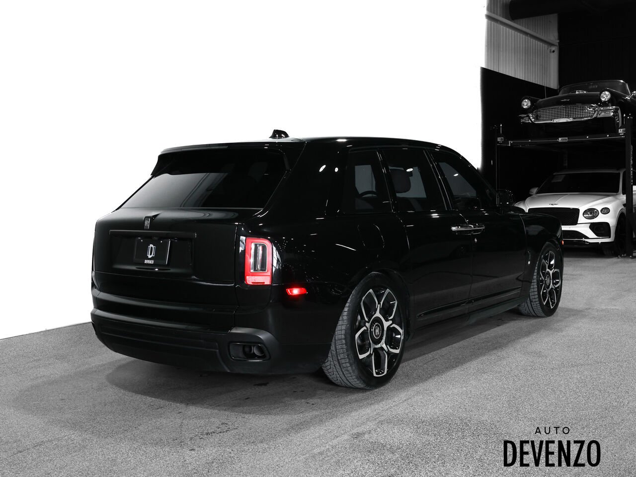 Rolls-Royce Cullinan 2023 Noir Saint-Eustache - photo #3