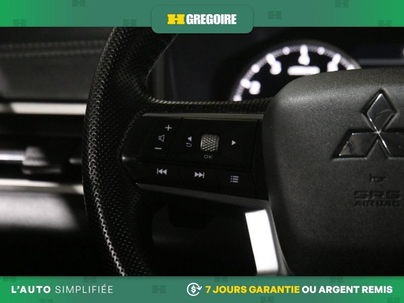 2022 Mitsubishi Outlander Blue Laval - photo #19