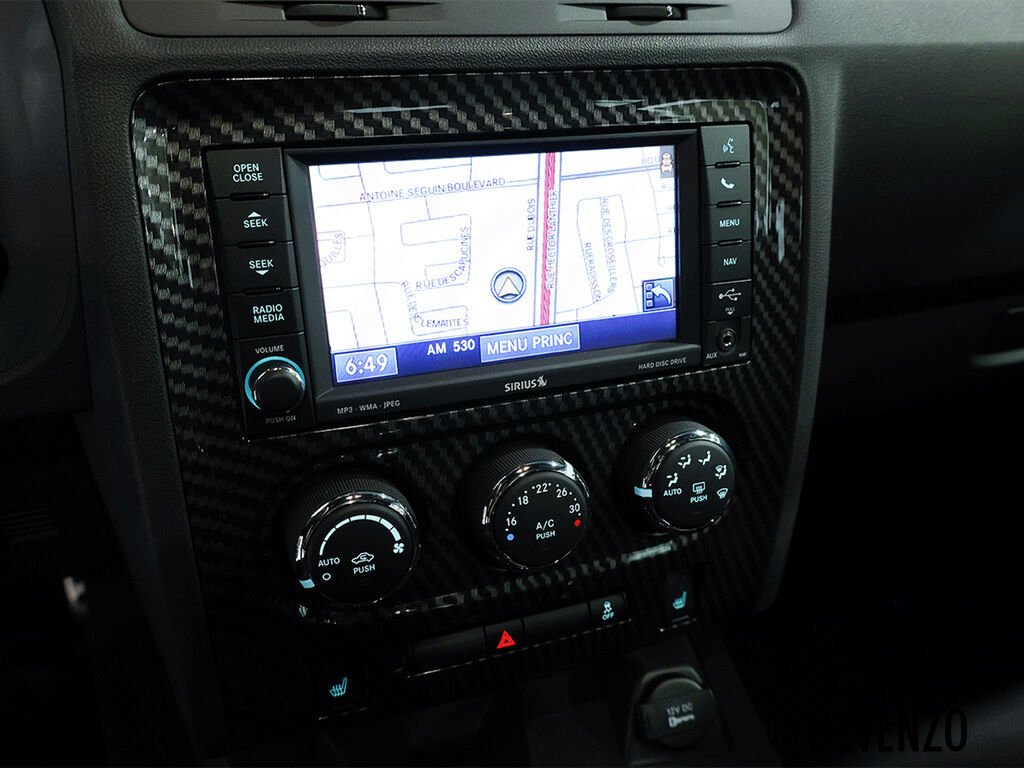 2014 Dodge Challenger White Saint-Eustache - photo #19