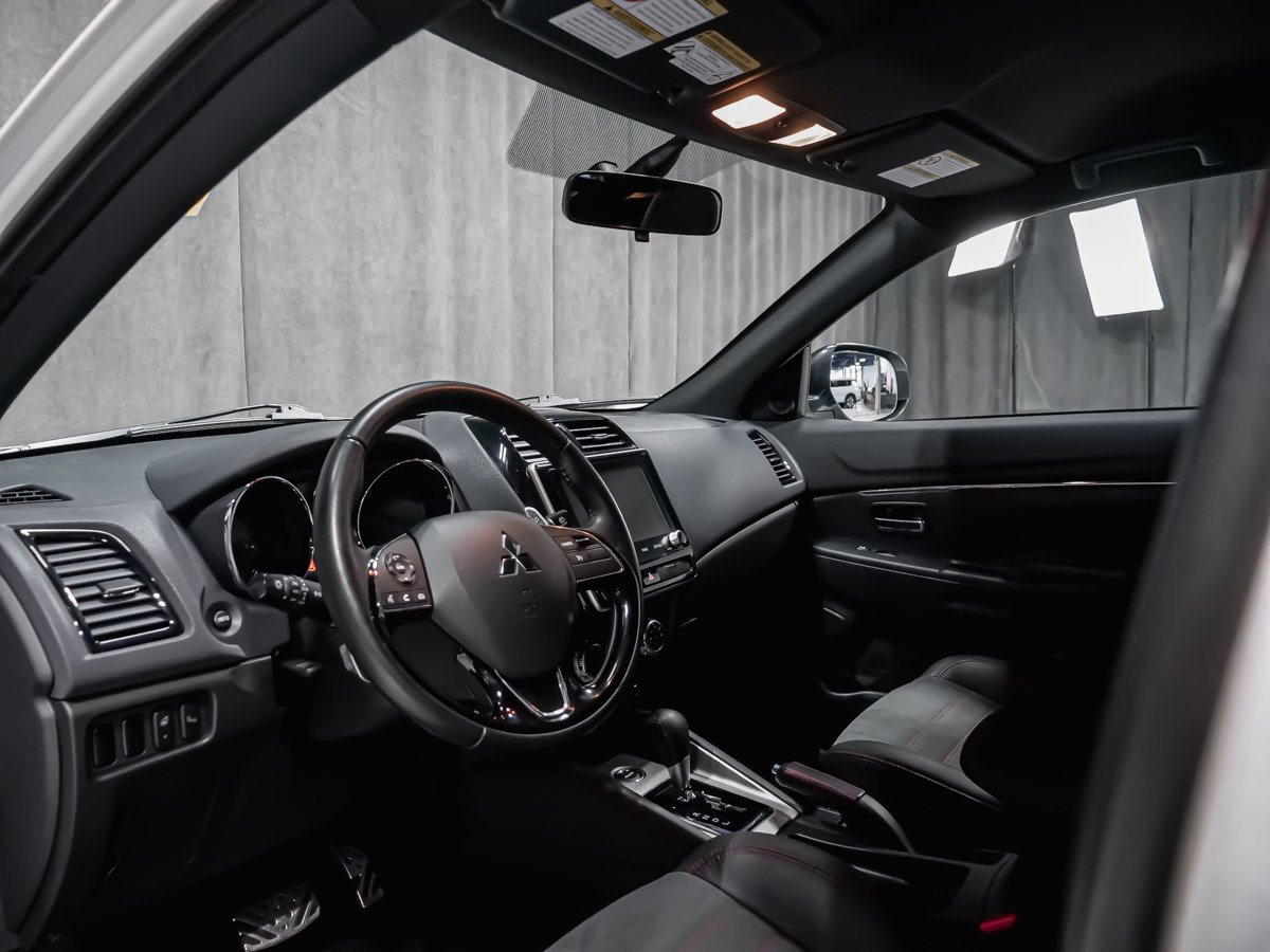 2020 Mitsubishi RVR LE 4WD Montreal - photo #5