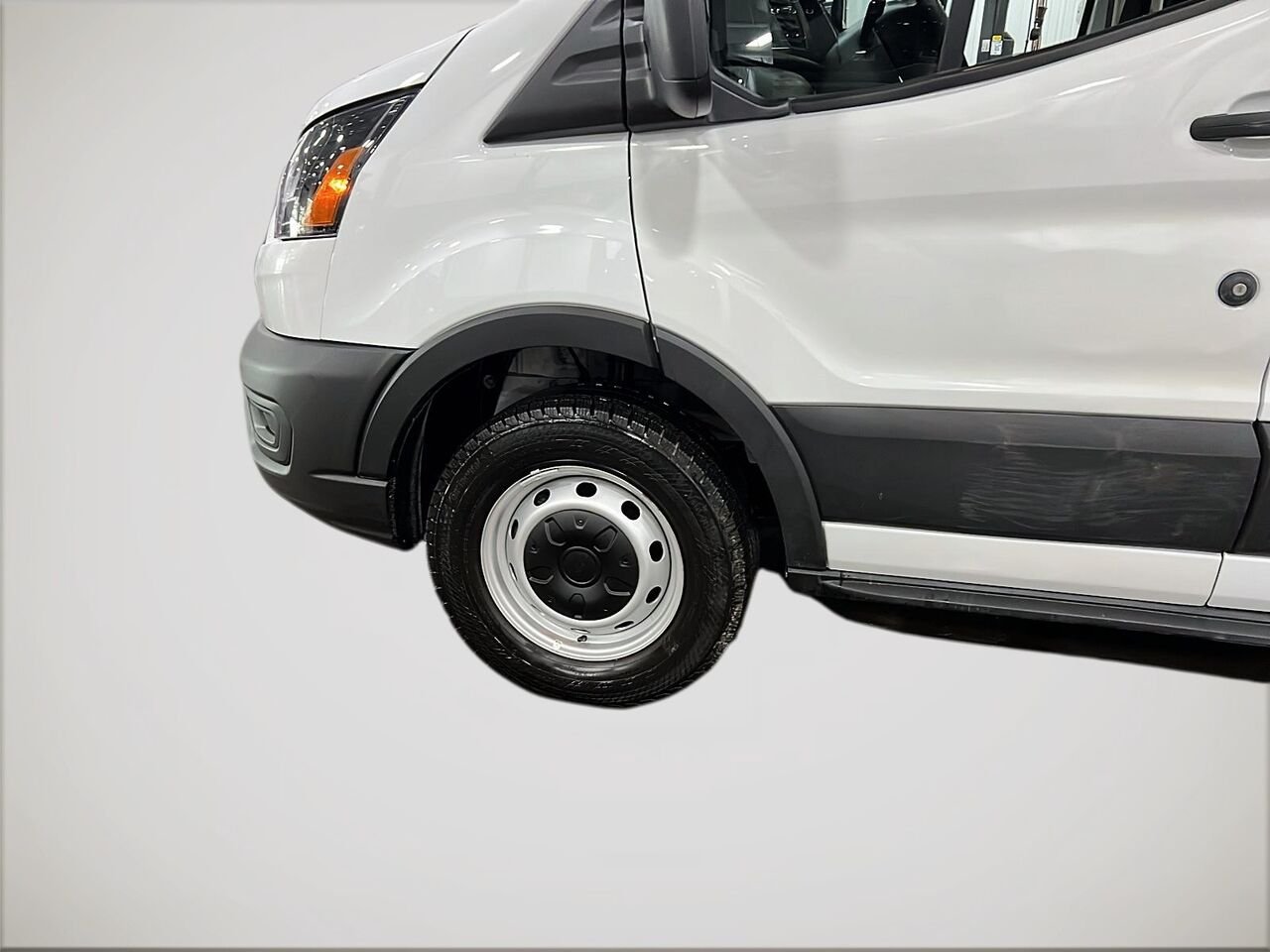 2025 Ford Transit fourgon utilitaire White Québec - photo #6